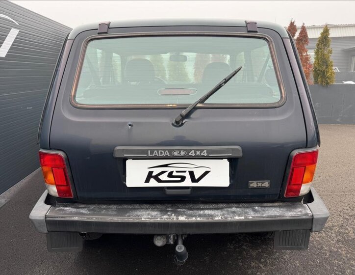 Lada Niva SUV / Terénní 1,7 l 61 kw