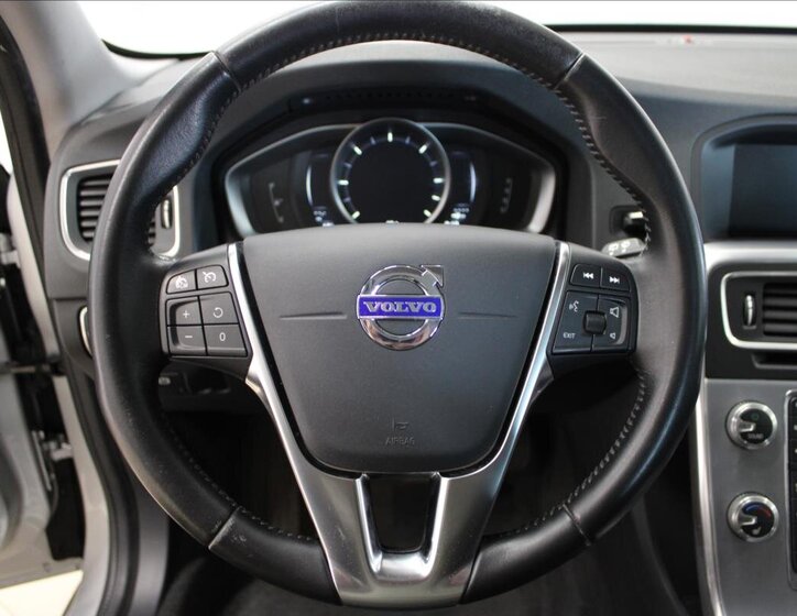 Volvo V60 Kombi 2,0 l 110 kw