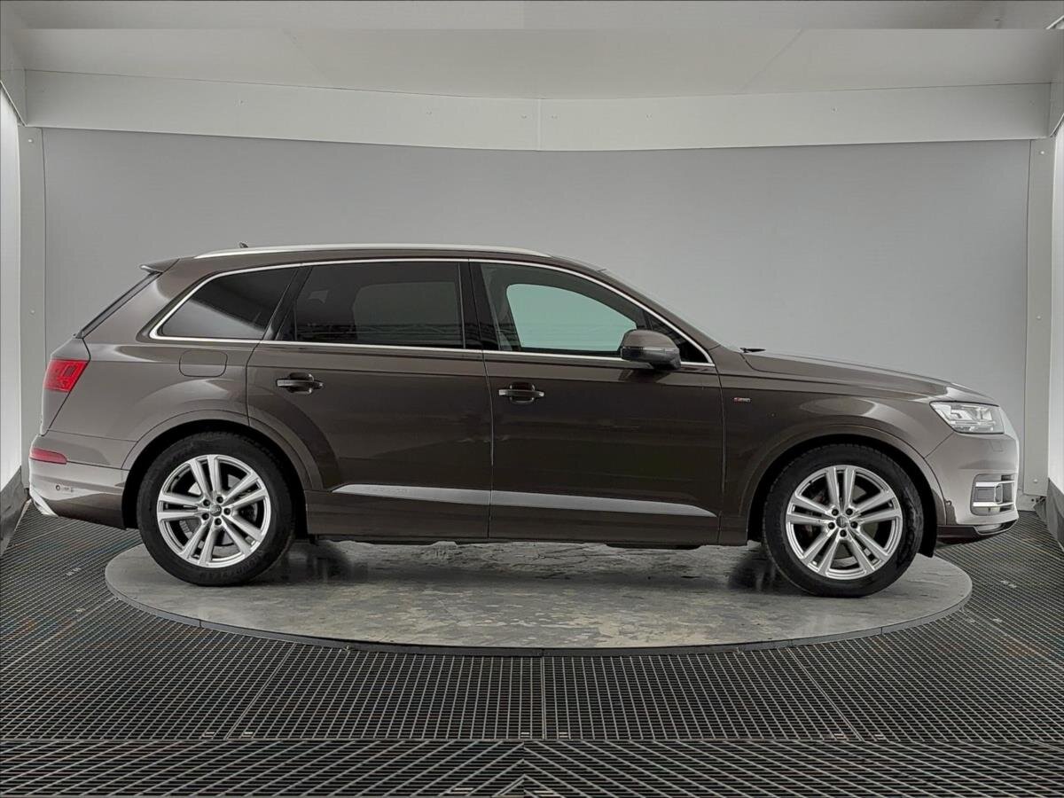 Audi Q7 SUV / Terénní 3,0 l 200 kw