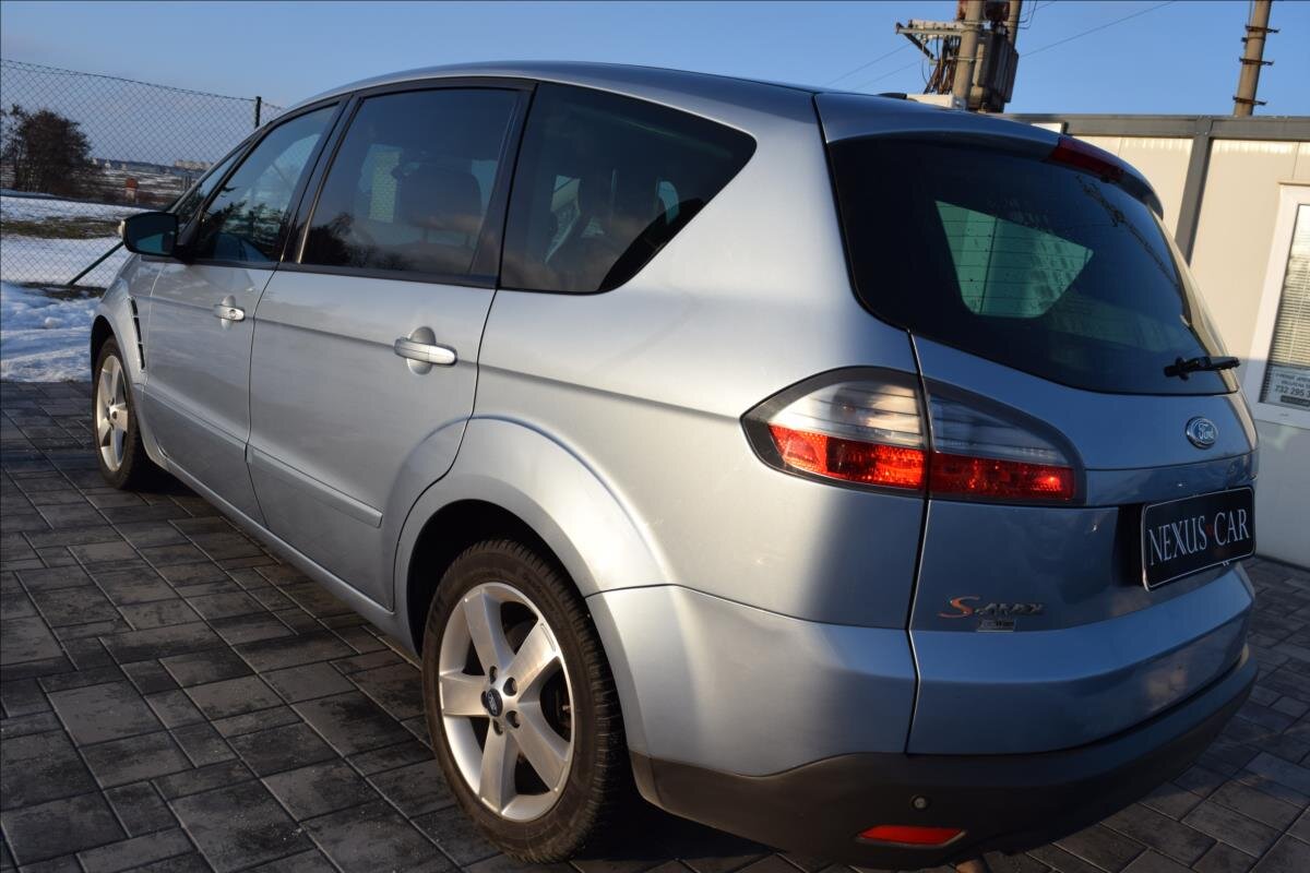 Ford S-MAX MPV 2,0 l 107 kw