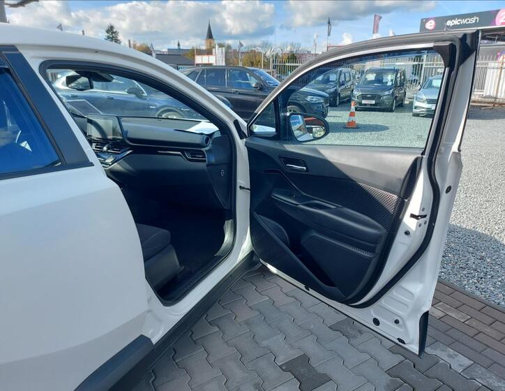 Toyota C-HR 21