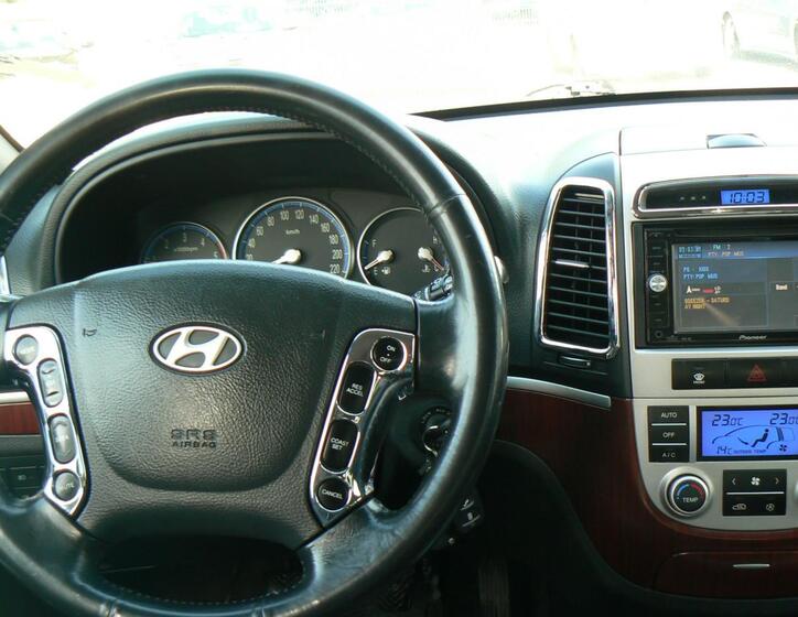Hyundai Santa Fe 11