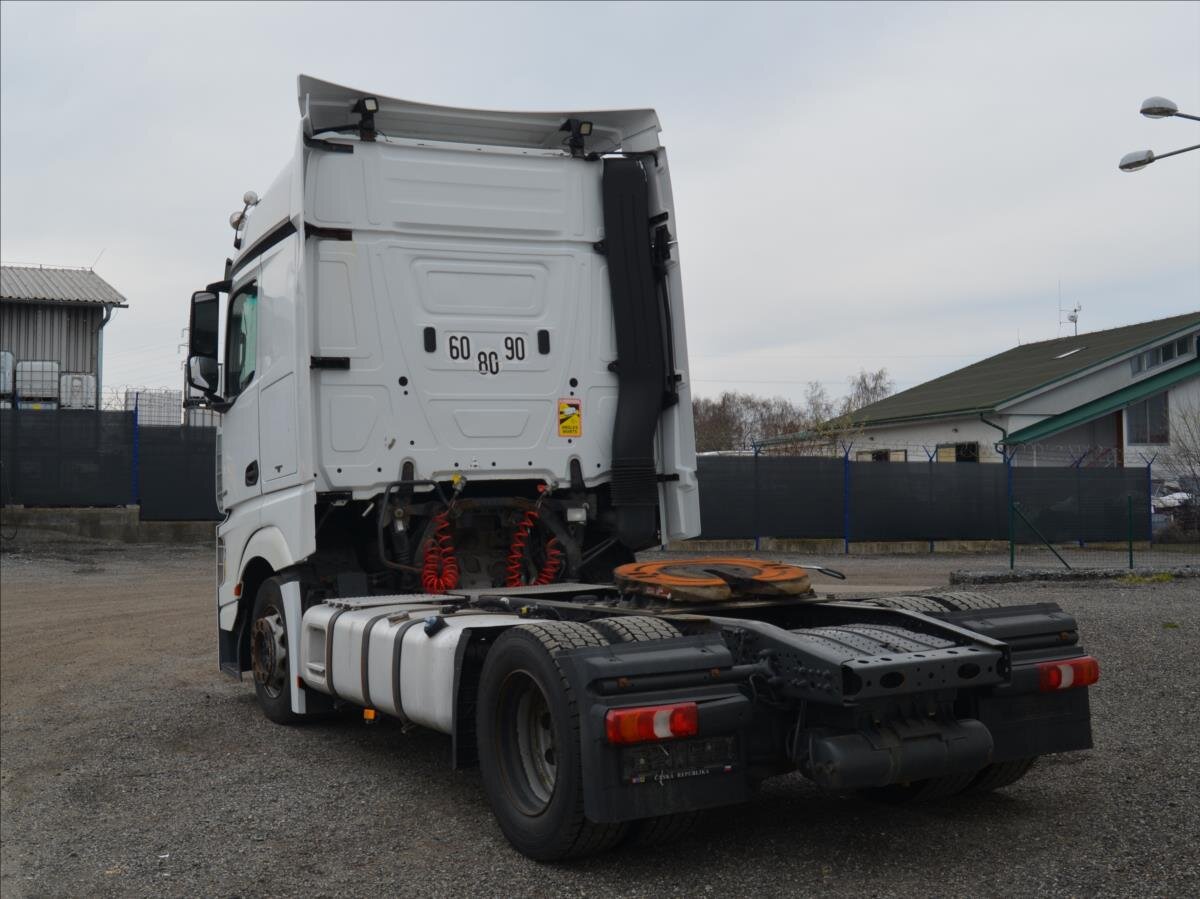 Mercedes-Benz Ostatní Ostatní 0,0 330 kw