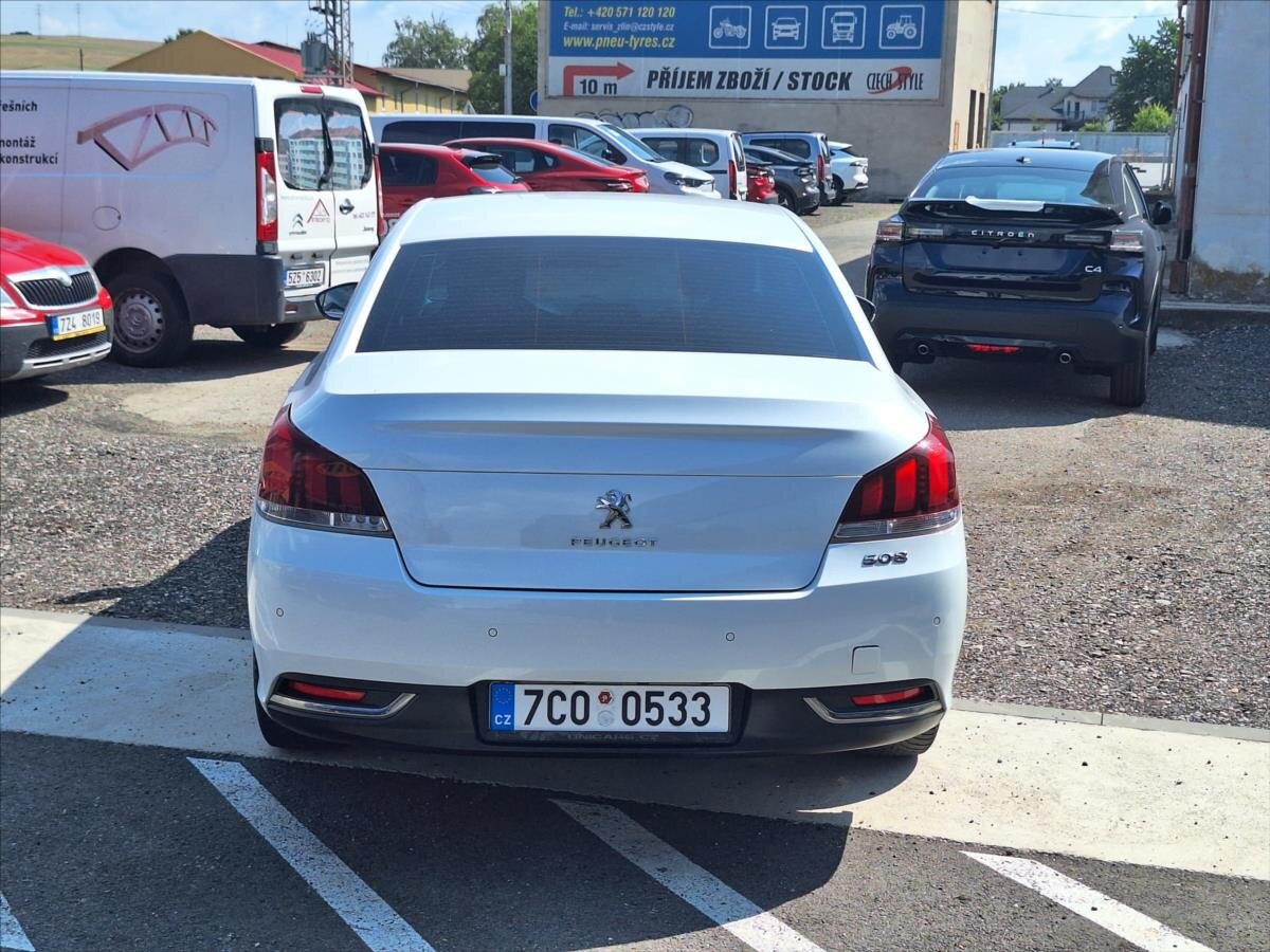 Peugeot 508 Sedan / Limuzína 2,0 l 120 kw