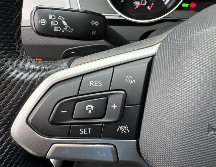 Volkswagen Passat Kombi 1,4 l 0