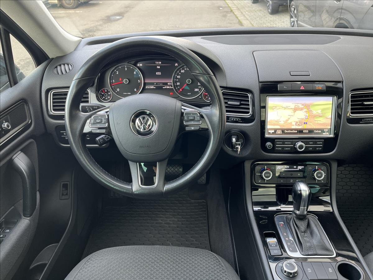 Volkswagen Touareg SUV / Terénní 3,0 l 150 kw