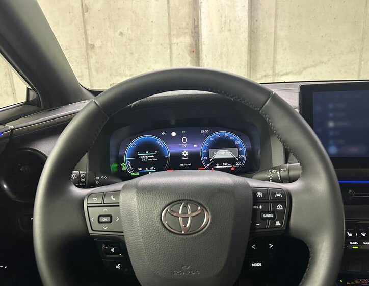 Toyota C-HR Hatchback 2,0 l 135 kw