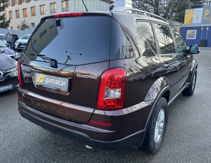 SsangYong Rexton SUV 2,0 l 114 kw
