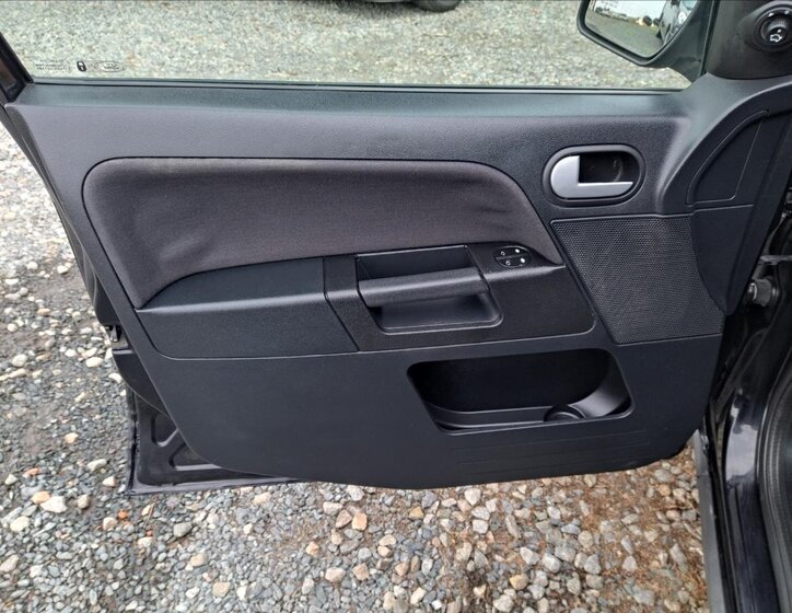 Ford Fusion MPV 1,4 l 59 kw