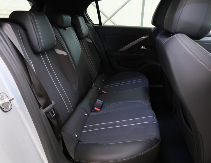 Opel Astra Hatchback 1,2 l 96 kw