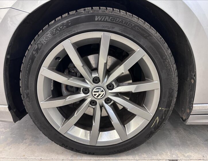 Volkswagen Passat Sedan 2,0 l 162 kw