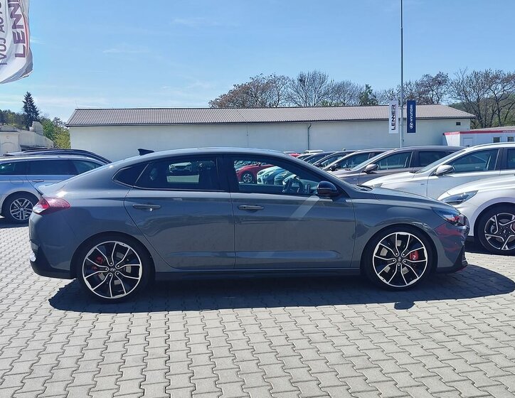 Hyundai i30 Liftback 2,0 l 202 kw