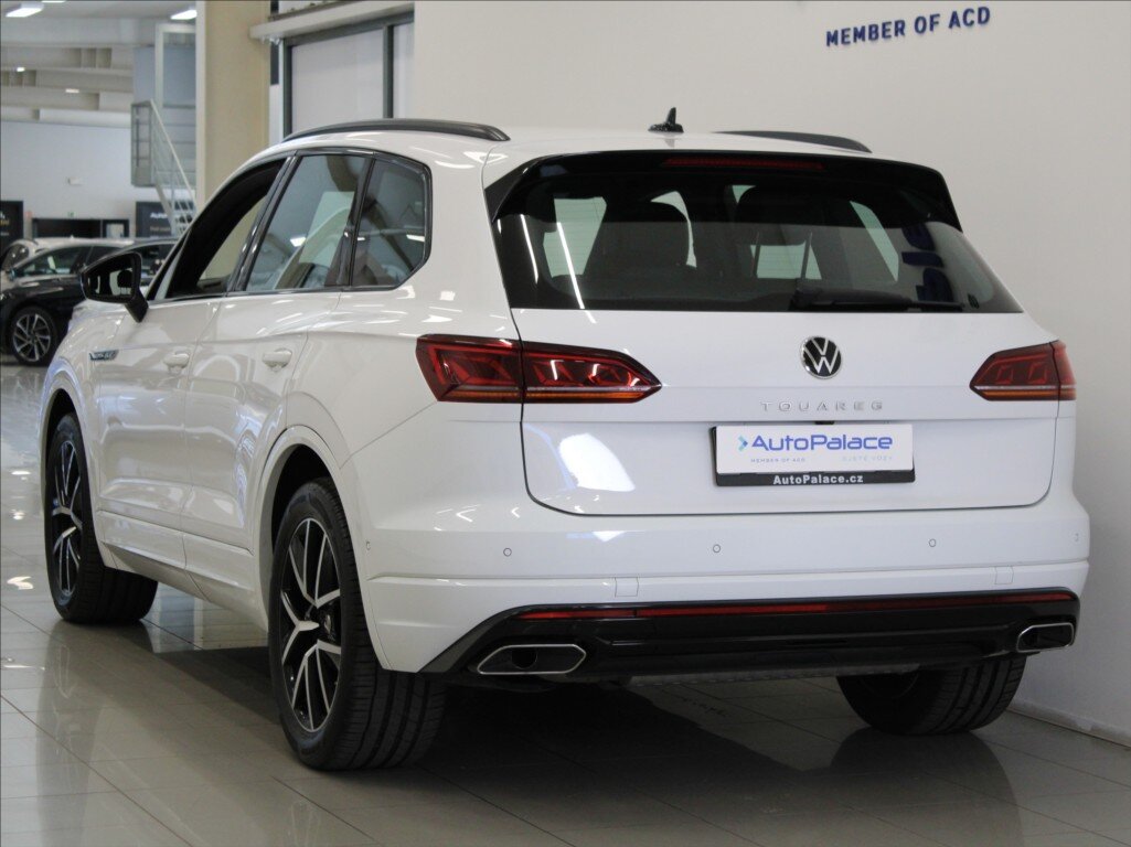 Volkswagen Touareg SUV / Terénní 3,0 l 210 kw
