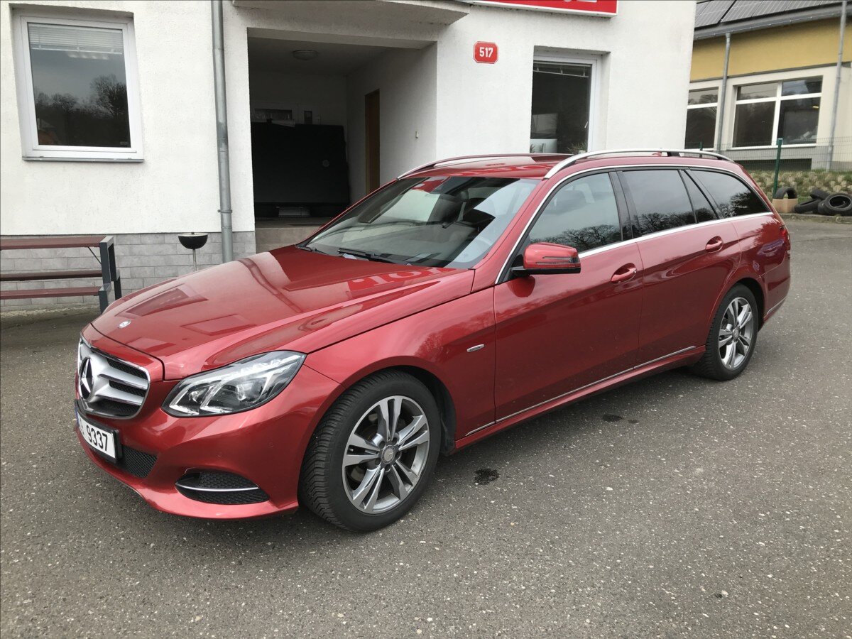 Mercedes-Benz Třídy E Kombi 2,1 l 100 kw