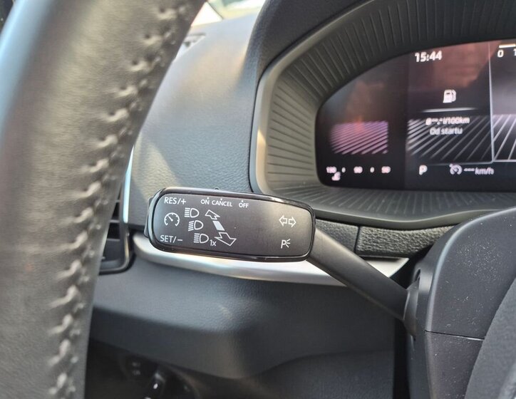 Škoda Karoq SUV 1,5 l 110 kw