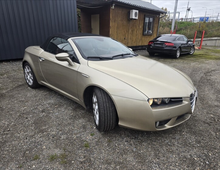 Alfa Romeo Spider 3