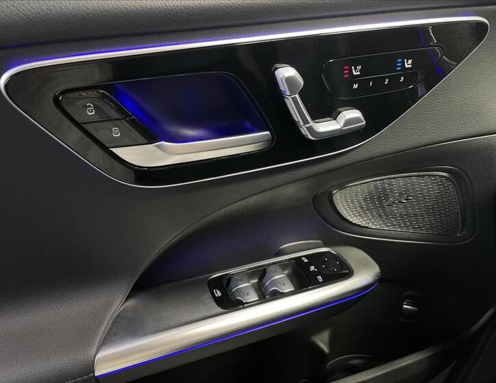 Mercedes-Benz Třídy C 12