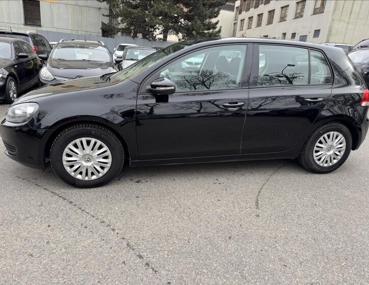 Volkswagen Golf Hatchback 1,6 l 77 kw