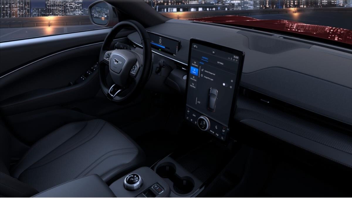 Ford Mustang Mach-E SUV 0,0 216 kw