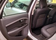 Volvo V70 Kombi 2,4 l 129 kw