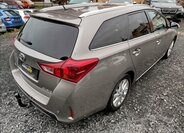 Toyota Auris Kombi 2,0 l 91 kw