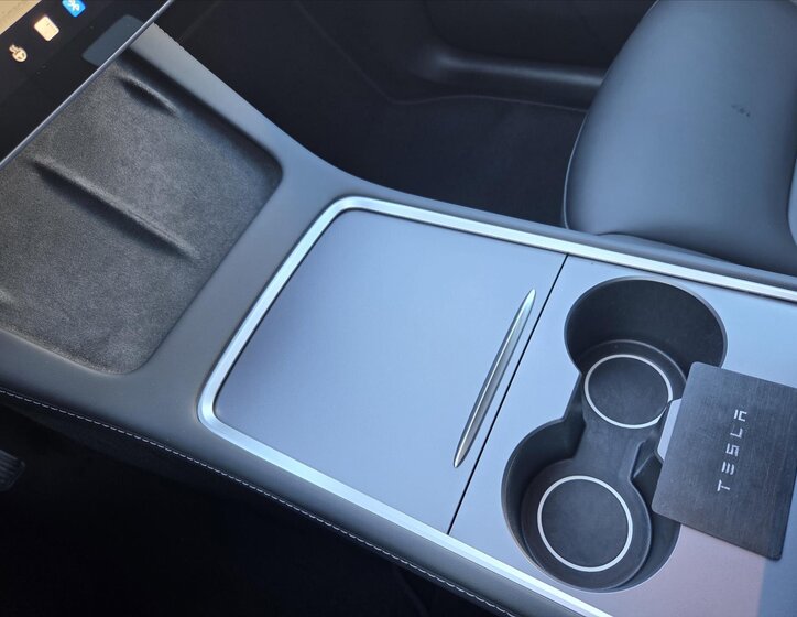 Tesla Model Y SUV 0,0 378 kw