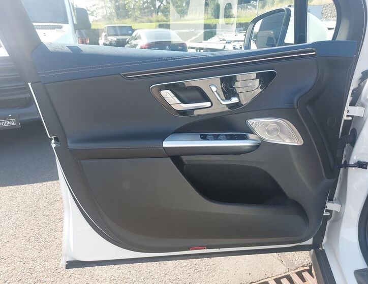 Mercedes-Benz EQE 23