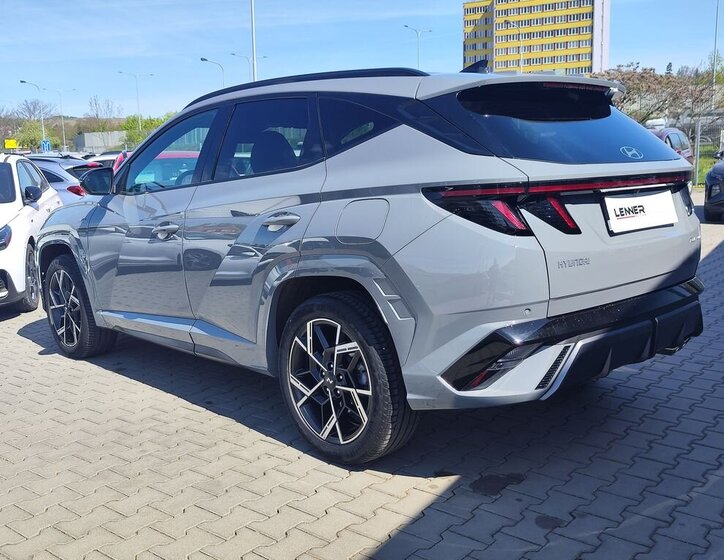 Hyundai Tucson SUV / Terénní 1,6 l 118 kw