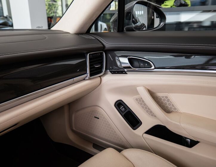 Porsche Panamera 15