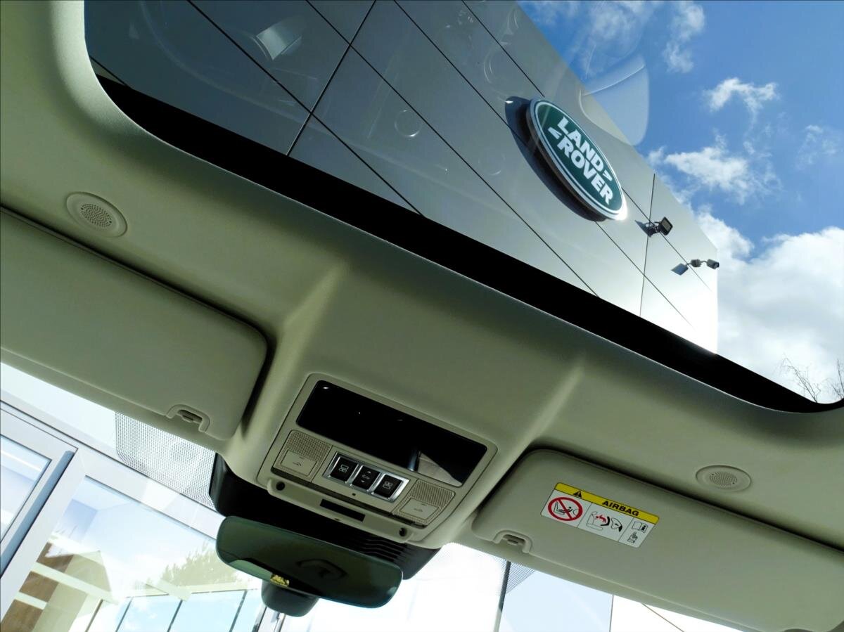 Land Rover Discovery SUV / Terénní 3,0 l 257 kw