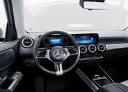 Mercedes-Benz GLB 6