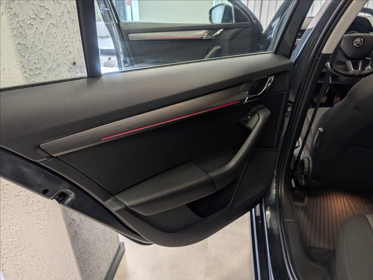 Škoda Octavia Kombi 1,5 l 110 kw