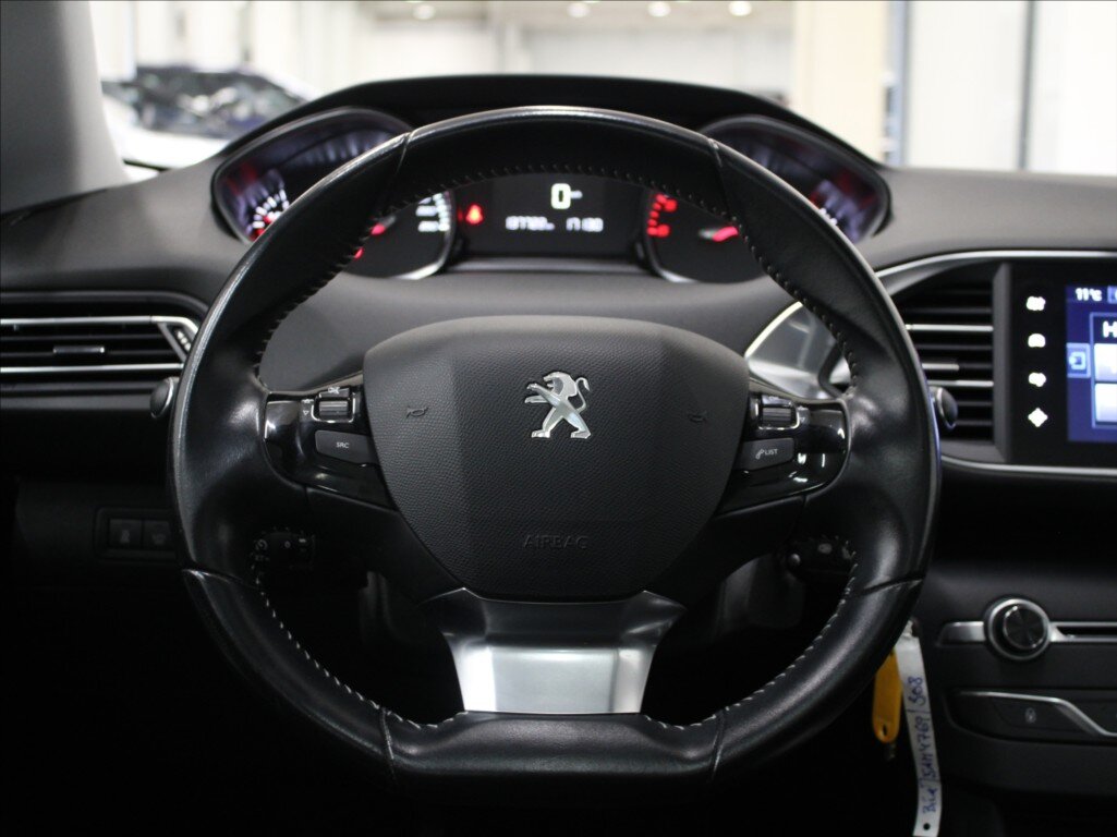 Peugeot 308 Hatchback 1,6 l 73 kw