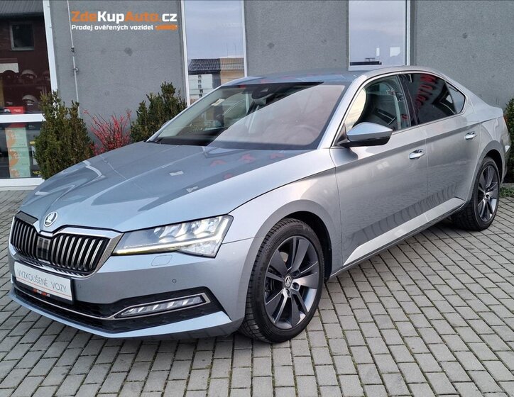 Škoda Superb 1
