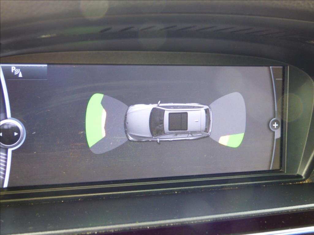 BMW Řada 3 Kombi 3,0 l 180 kw