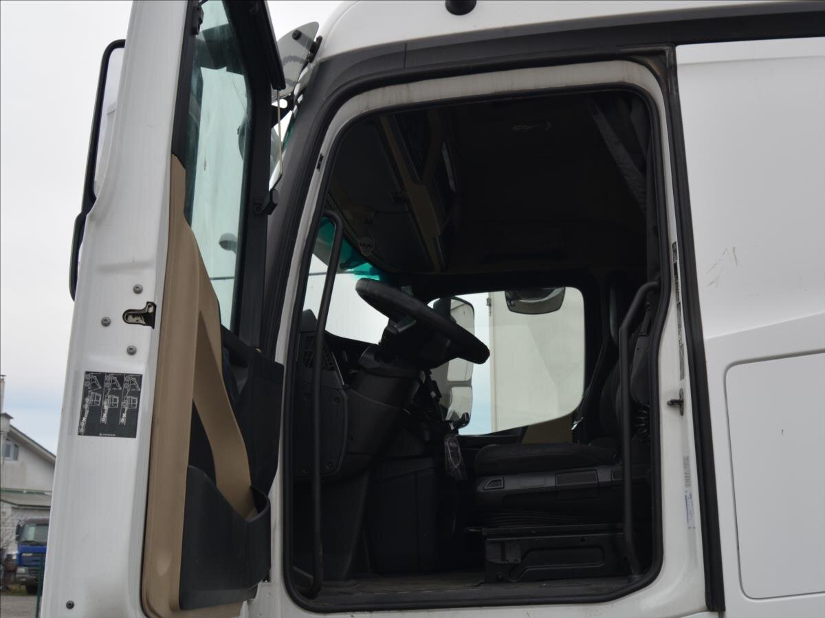 Mercedes-Benz Ostatní Ostatní 0,0 330 kw