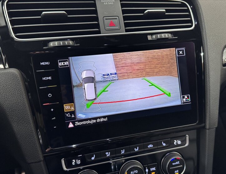 Volkswagen Golf Hatchback 2,0 l 228 kw