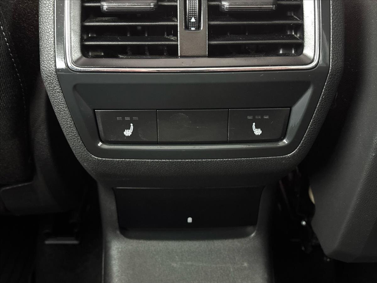 Škoda Kodiaq SUV / Terénní 1,5 l 110 kw