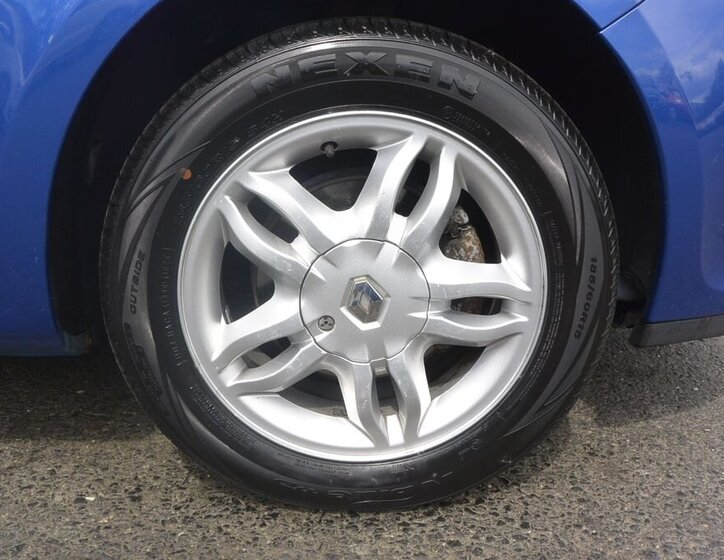 Renault Clio Hatchback 1,1 l 55 kw
