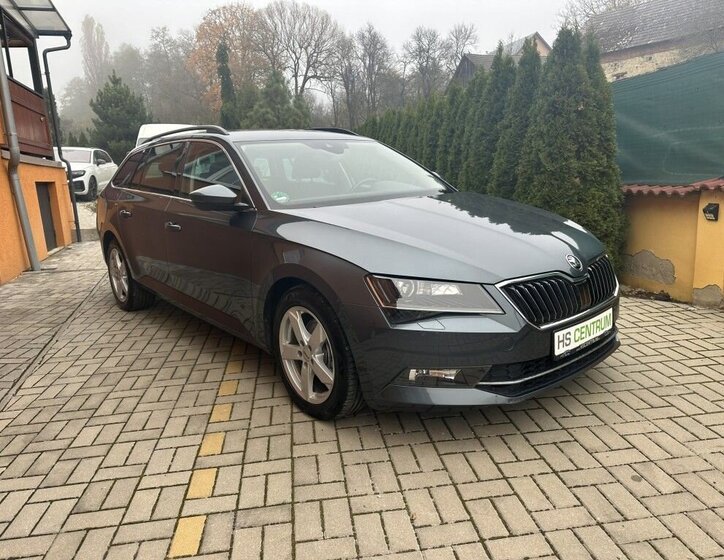 Škoda Superb Kombi 2,0 l 140 kw