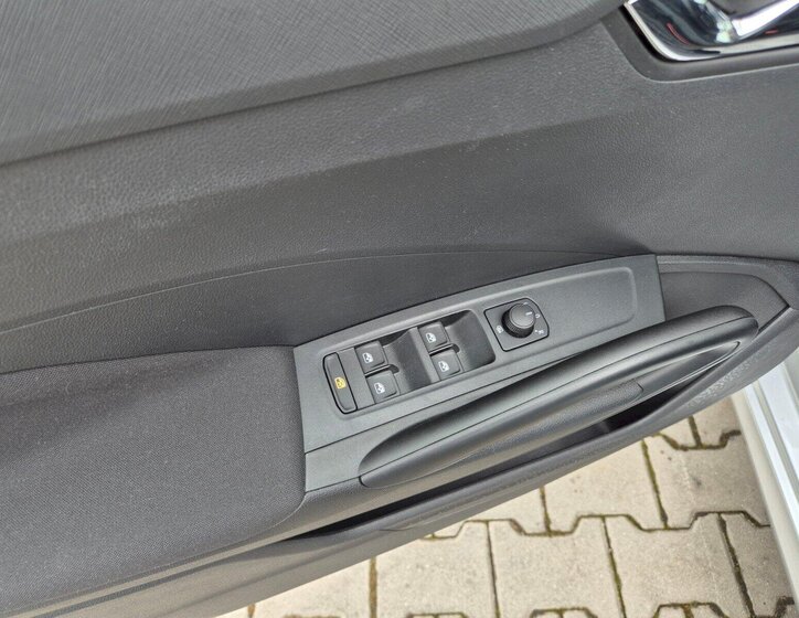 Škoda Fabia Hatchback 1,0 l 70 kw