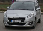Peugeot 5008 1