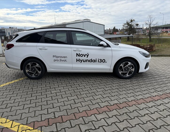 Hyundai i30 Kombi 1,6 l 110 kw