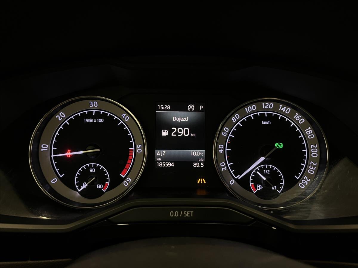 Škoda Superb Liftback 2,0 l 140 kw