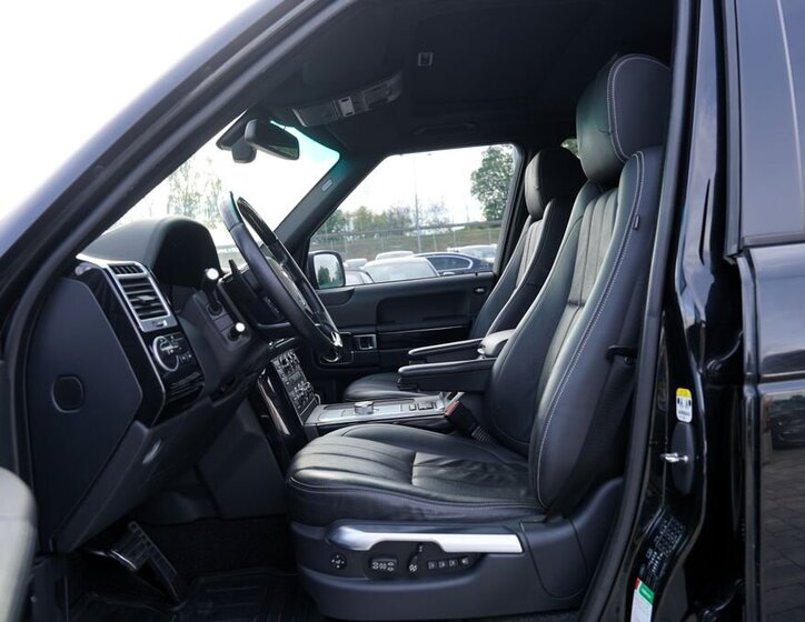 Land Rover Range Rover SUV / Terénní 4,4 l 230 kw