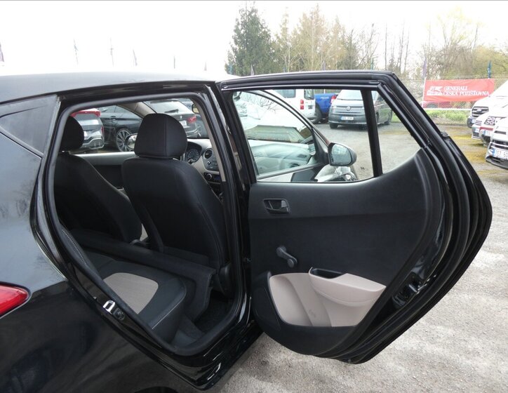 Hyundai i10 Hatchback 998,0 49 kw