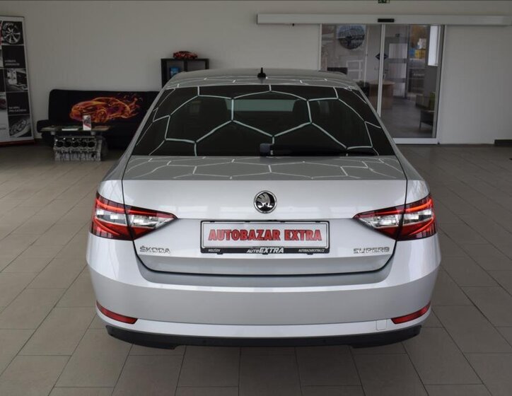 Škoda Superb Sedan 2,0 l 110 kw