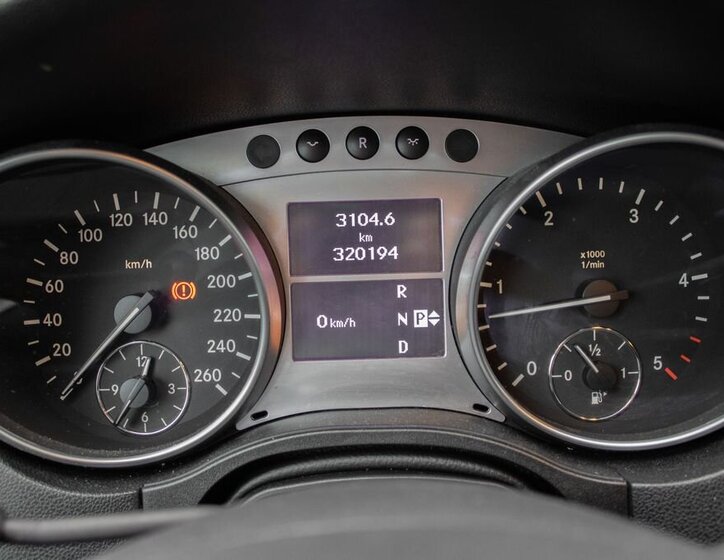 Mercedes-Benz Třídy M 21