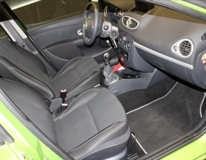 Renault Clio Hatchback 1,1 l 55 kw