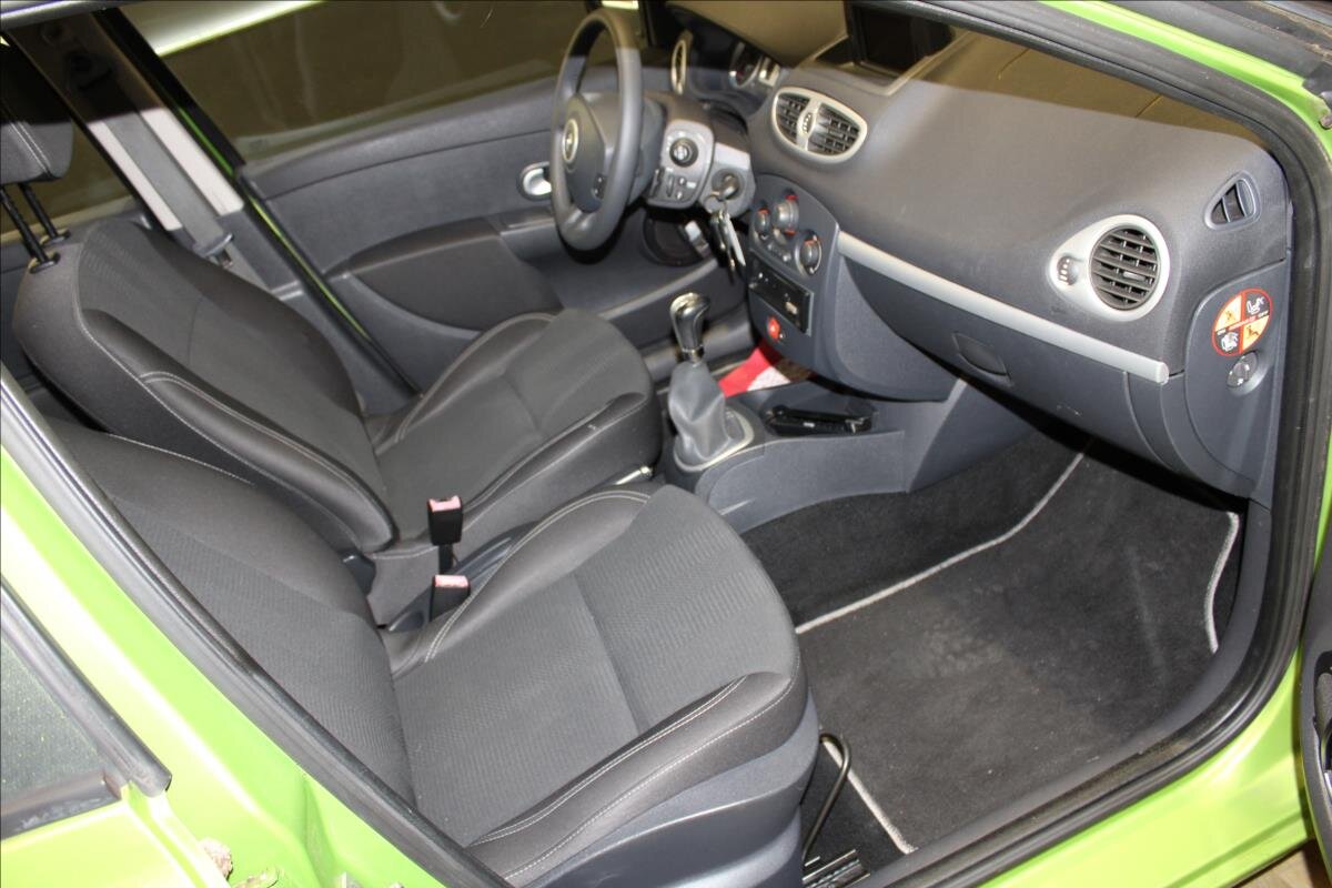 Renault Clio Hatchback 1,1 l 55 kw